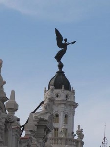 Sculpture atop the Gran Teatro de la Habana