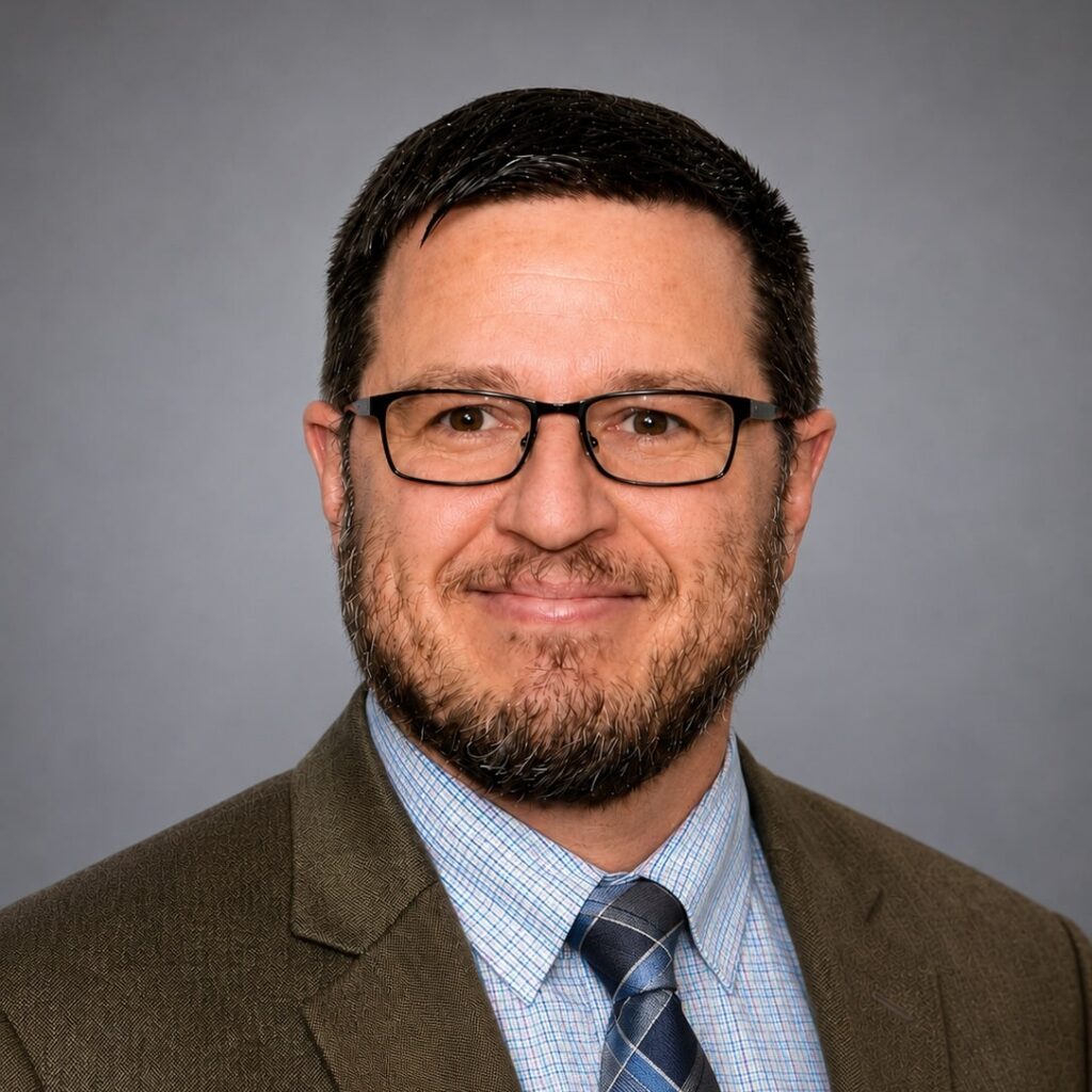 Headshot of Chad Davis