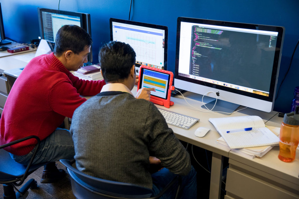 Xueping Li working in the iLab with a student