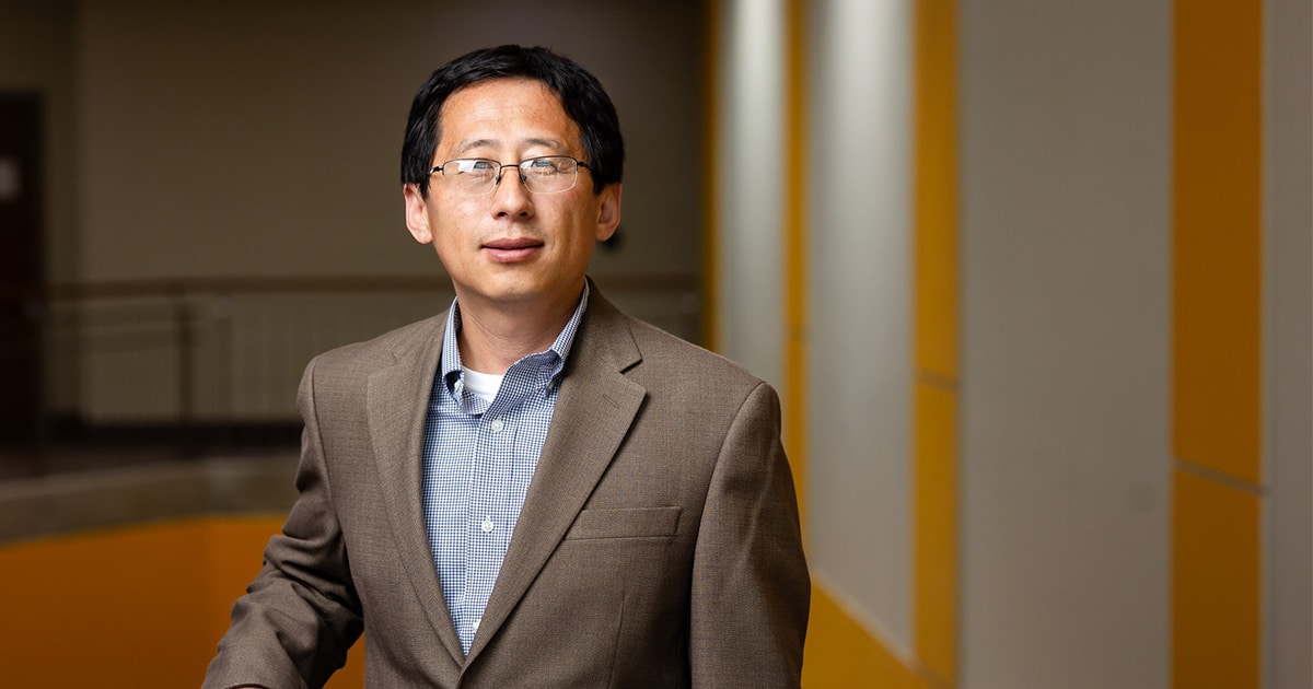New ESE Director Zhang has Big Plans for Bredesen Center