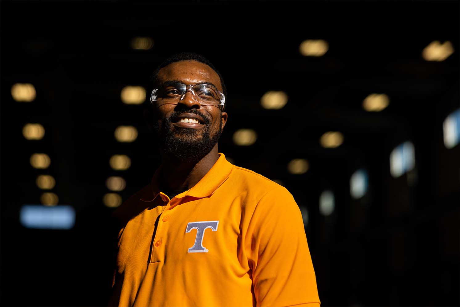 Student at the SEC Machining Competition