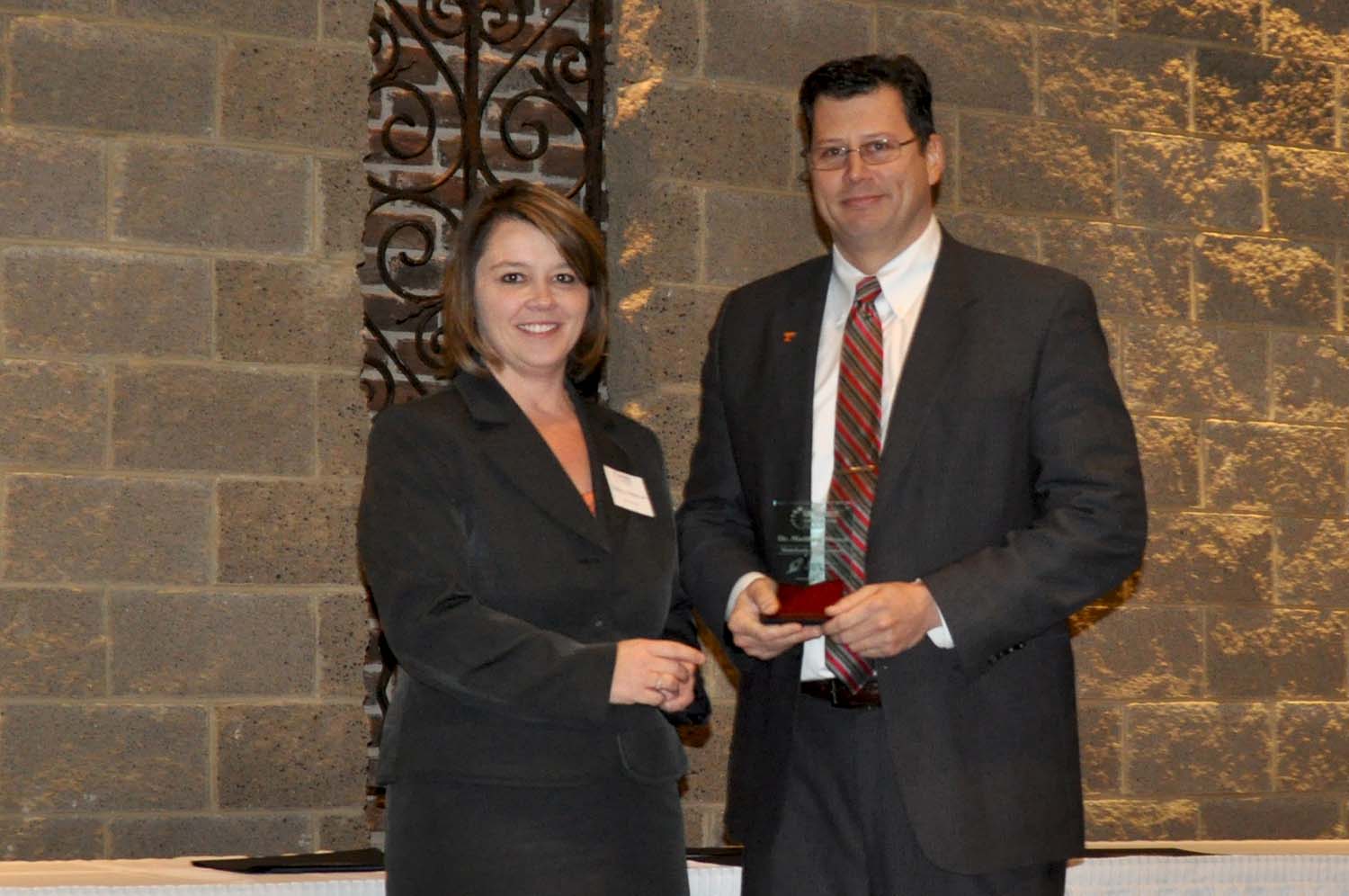 Mench and Sarles Receive UTRF Awards