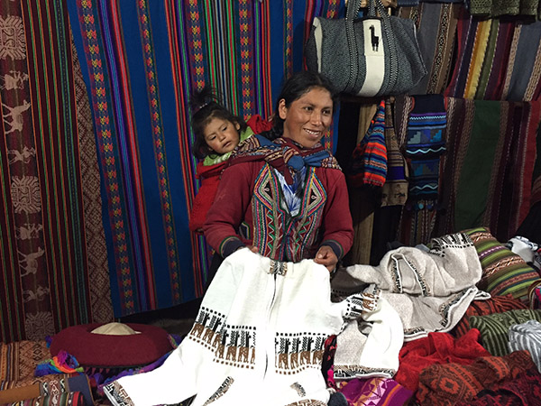 Chinchero textile market