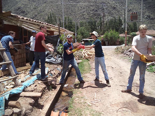 Cody Winstead, Connor Carr, Andrew Vick, Jared Smith, and Ethan Bowman in Peru