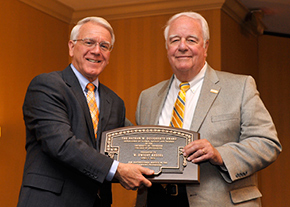 Wayne Davis presents Dougherty Award to Dwight Kessel