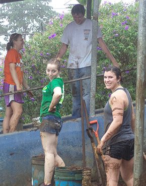 UT COE Students Work on Service Project