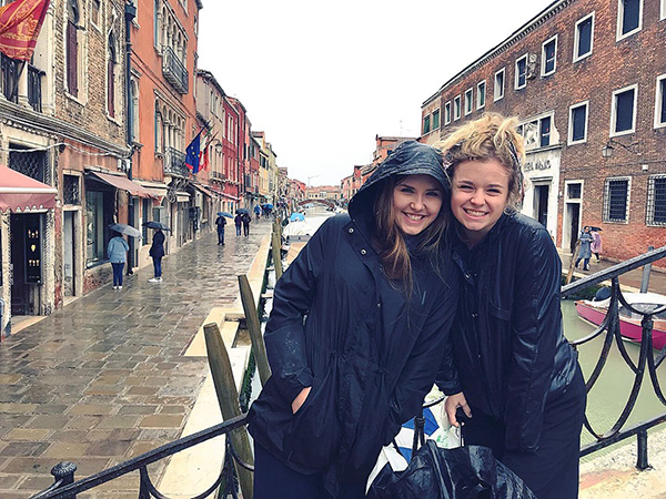 Abigail Chubb with fellow student in Italy.
