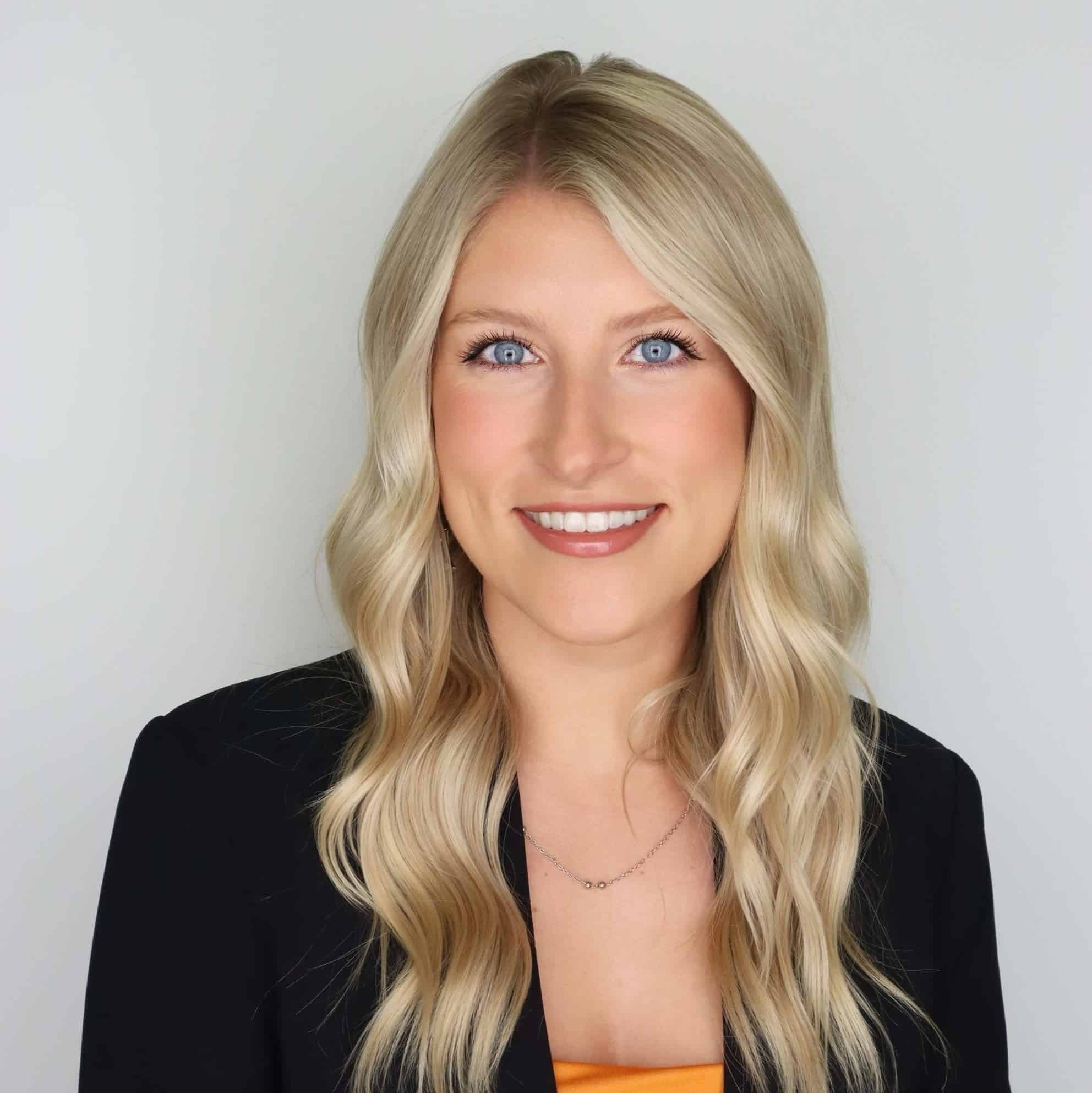 Headshot of Savannah Miller