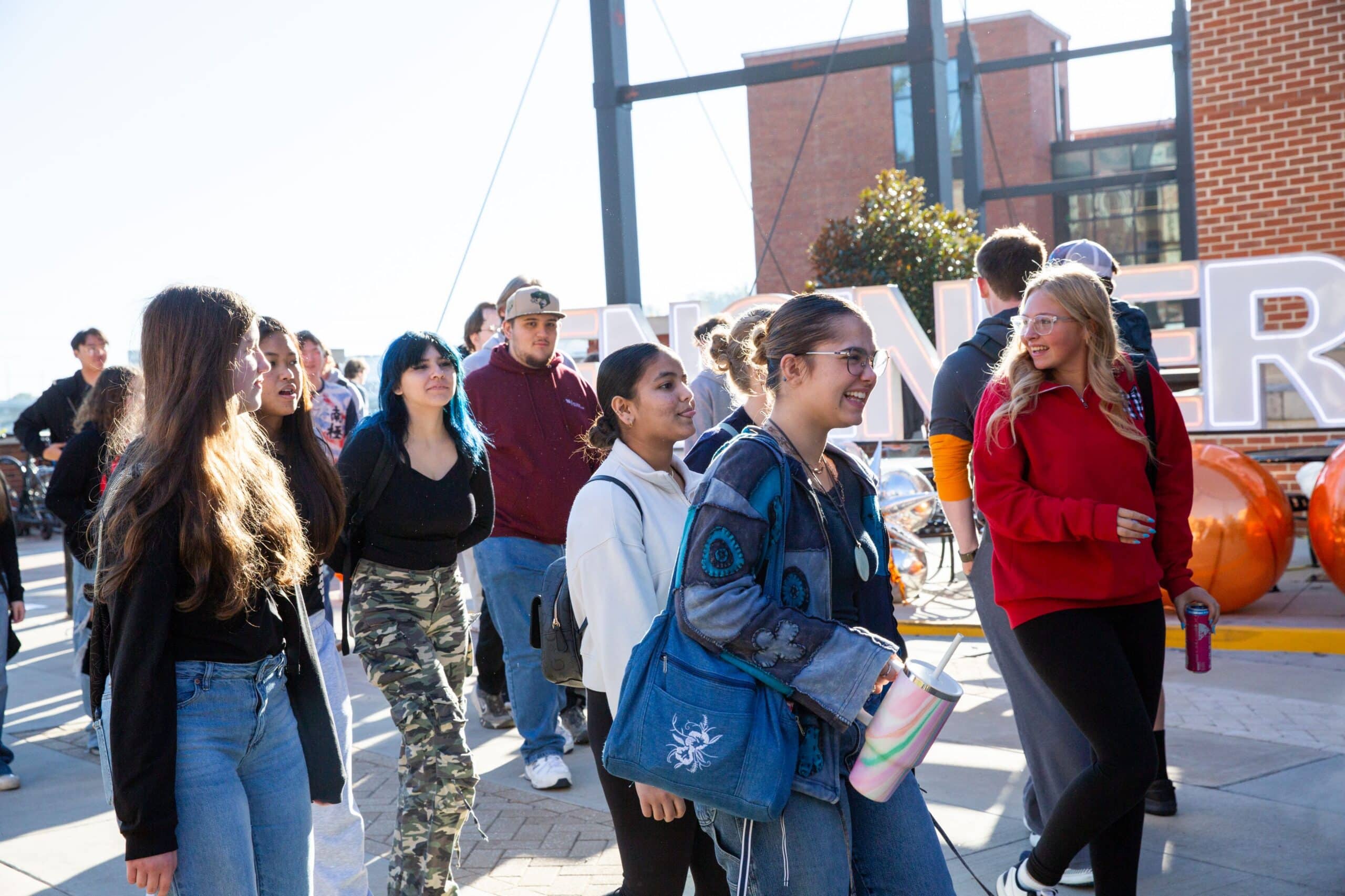 High school students walking to Zeanah Engineering Complex